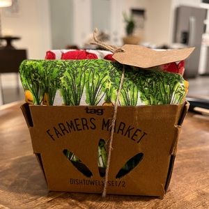 Vintage vegetable print kitchen hand towel set NWOT